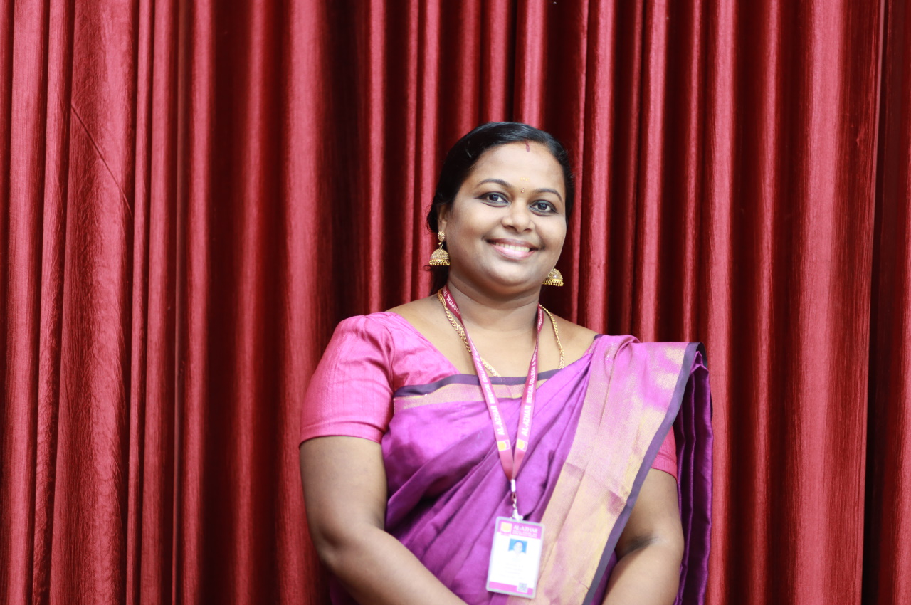 Senior Lecturer